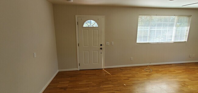 Building Photo - 11540 Zelzah Ave