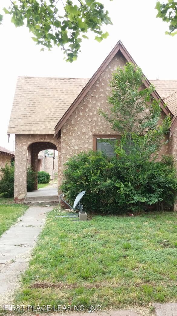 Building Photo - 1004-1006 Rencher St