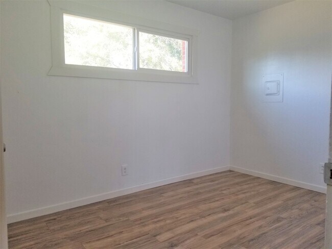 Foto del edificio - Unit 112 Rupert Duplex