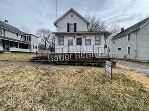 Building Photo - 229 Lindale Ave