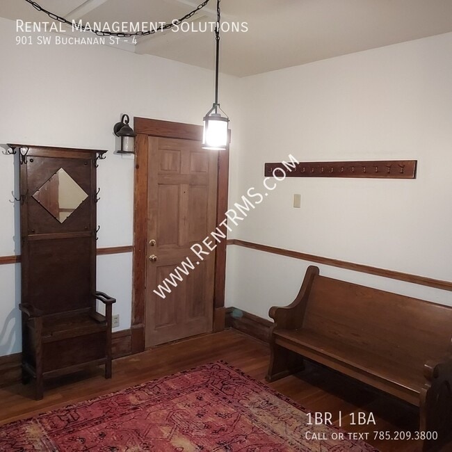 Building Photo - 901 SW Buchanan St