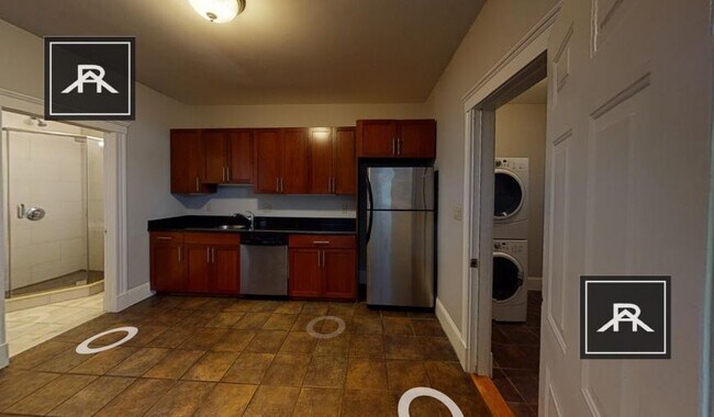 Foto del edificio - 3 bedroom in Somerville MA 02143