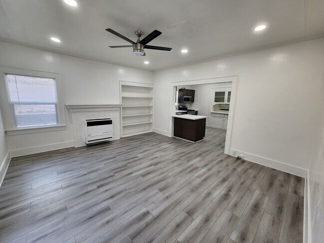 Building Photo - 1118 Magnolia Ave