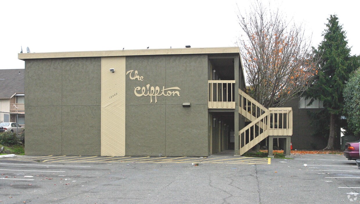 Primary Photo - The Clifton Apartments