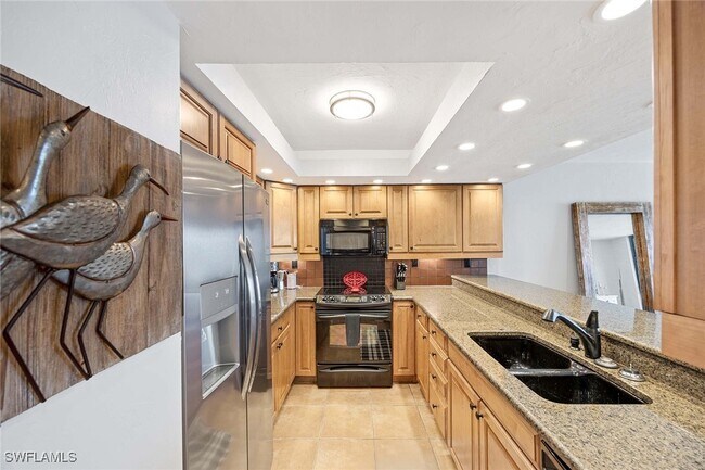Foto del edificio - 25810 Hickory Blvd