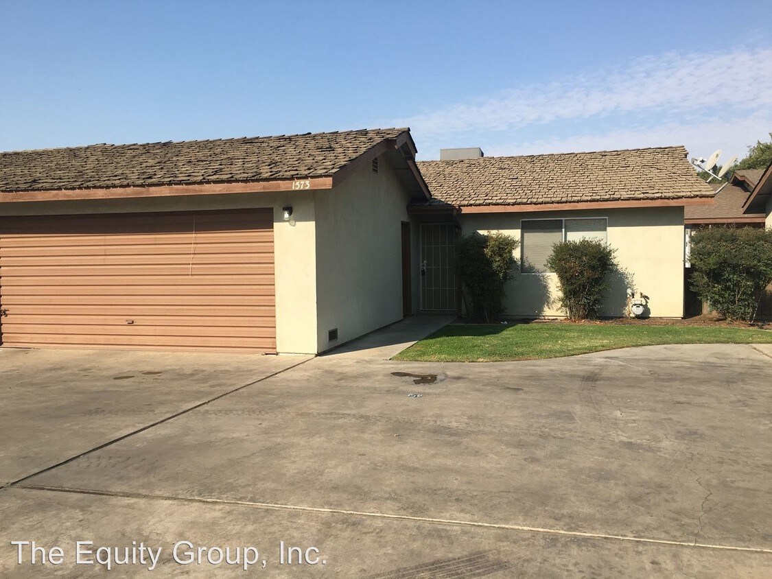 Primary Photo - 1571 E Cross Ave