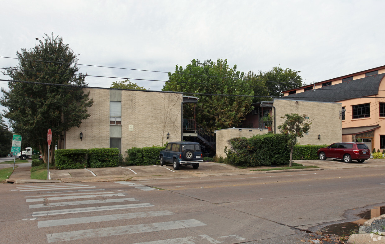 Building Photo - Dunlavy Apartments