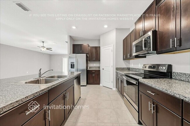 Building Photo - 1569 Blue Rose Dr