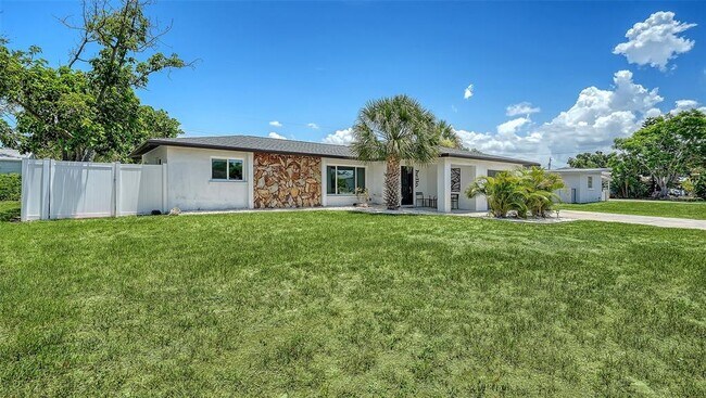 Foto del edificio - 1302 Mango Ave