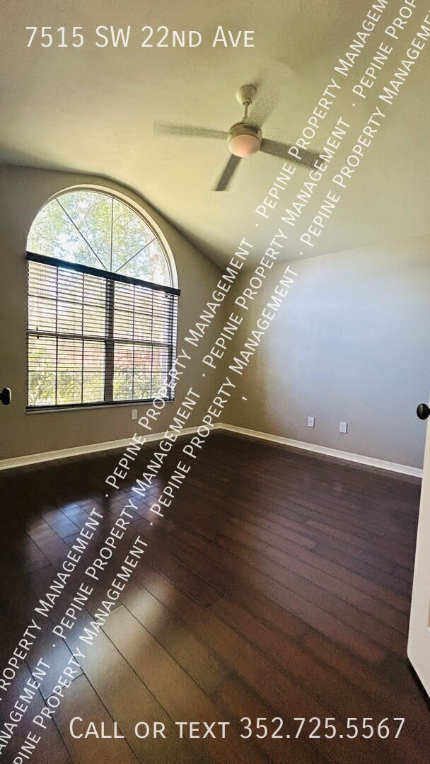 Building Photo - 7515 SW 22nd Ave