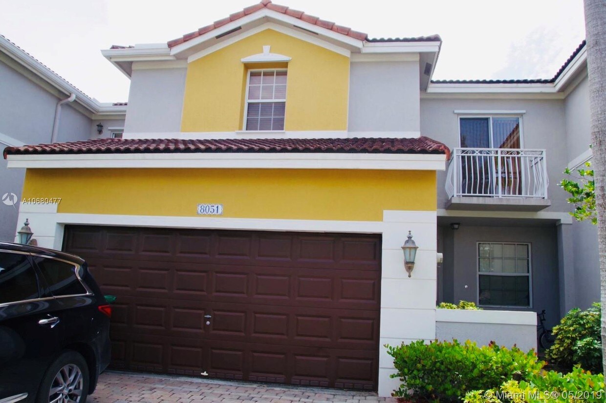 Foto principal - 8051 NW 114th Pl
