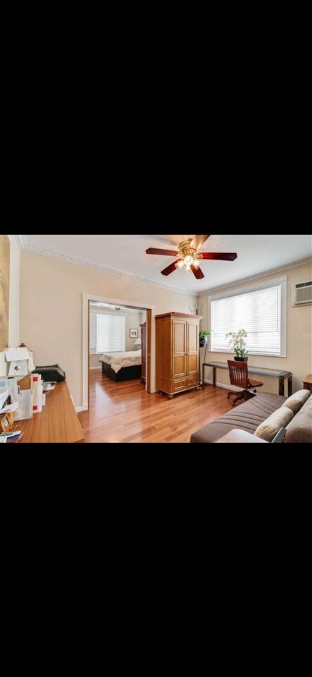 Foto del edificio - 32 W 11th St