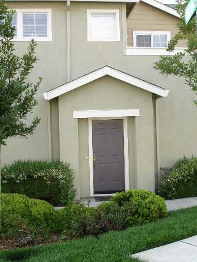 Primary Photo - Livermore Condo 2bed/2bath Close to Costco...