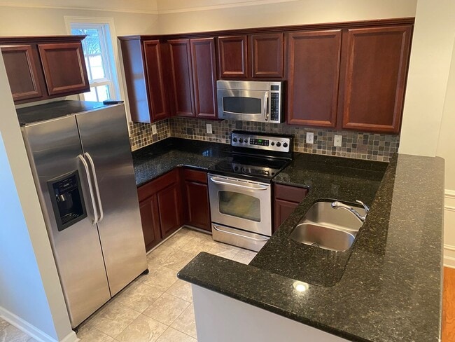 Photo - Walk To Shop and Dining - Fantastic North ... House