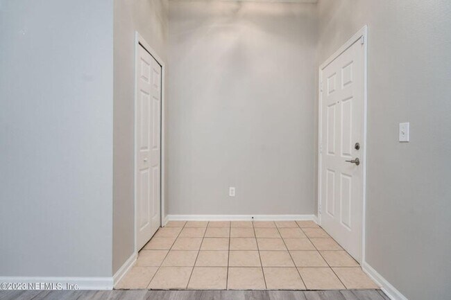 Building Photo - Gated Community