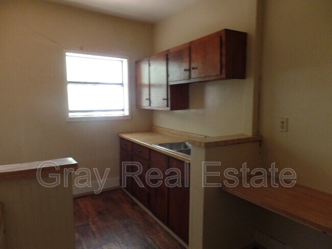 Foto del edificio - 502 E 16th St