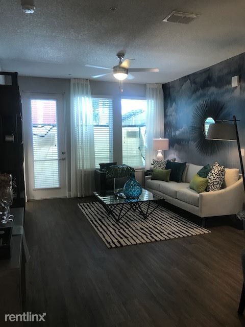 Building Photo - 2 br, 2 bath  - 950 N Orlando Ave