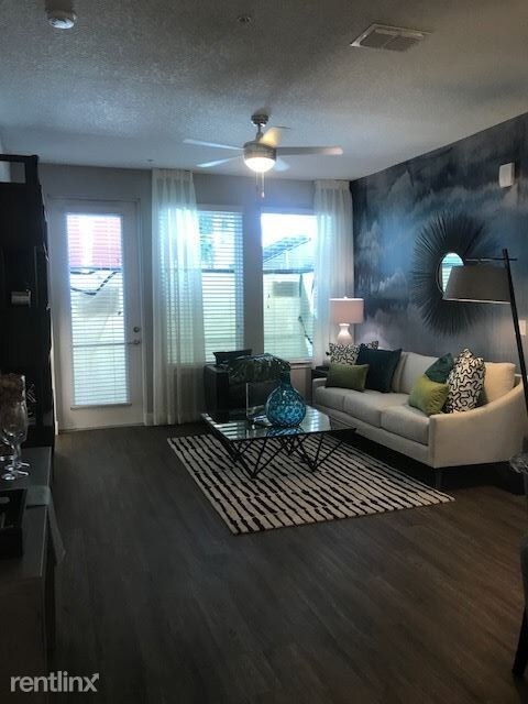 Foto del edificio - 2 br, 2 bath  - 950 N Orlando Ave