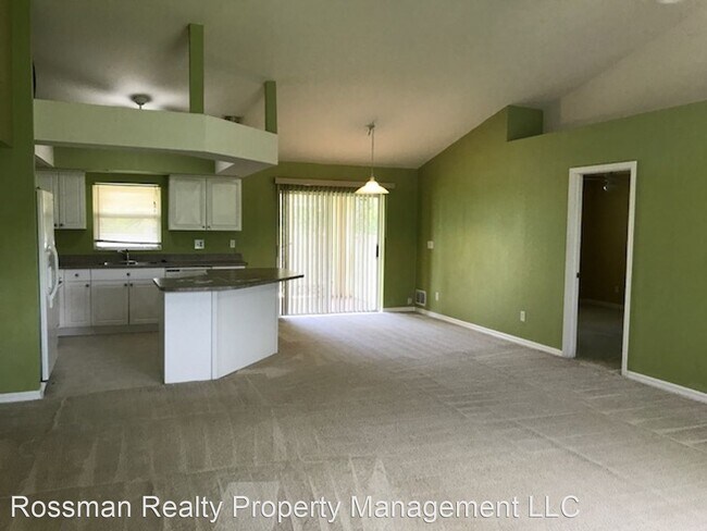 Building Photo - 3 br, 2 bath House - 300 NW 18th Ave