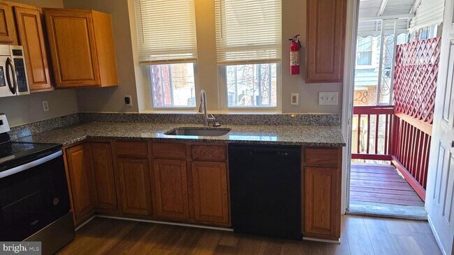 Foto del edificio - 539 N Luzerne Ave