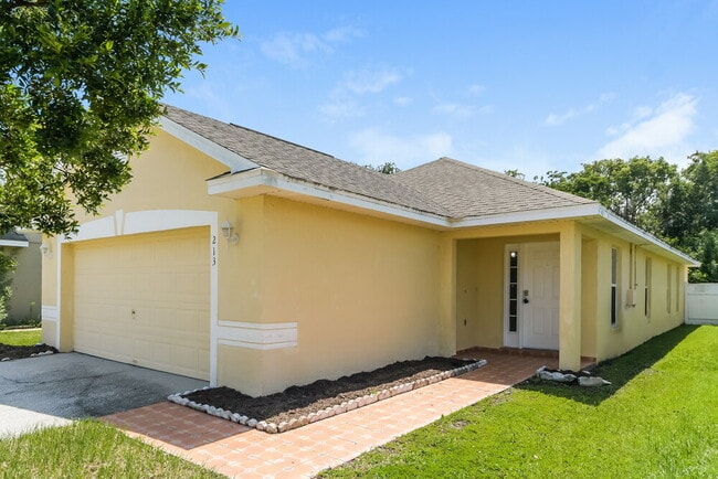 Building Photo - 213 Owenshire Cir