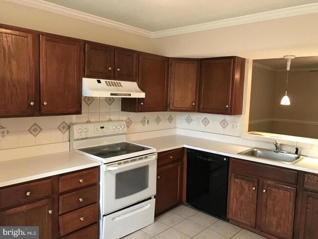 Building Photo - 15170 Wentwood Ln