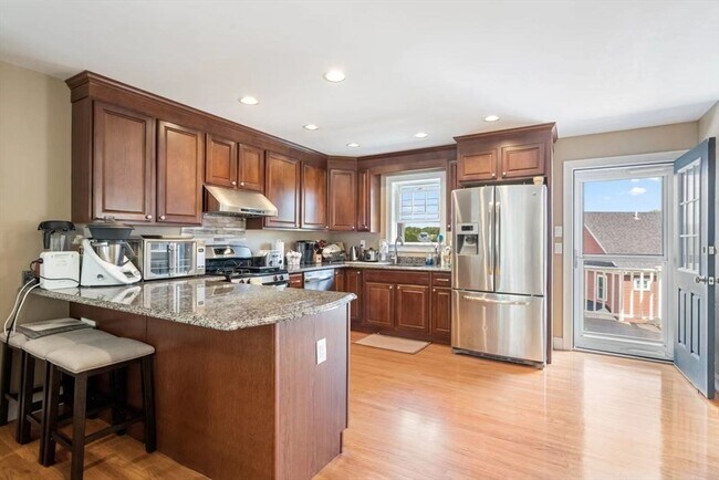 Building Photo - 83 Orient Ave