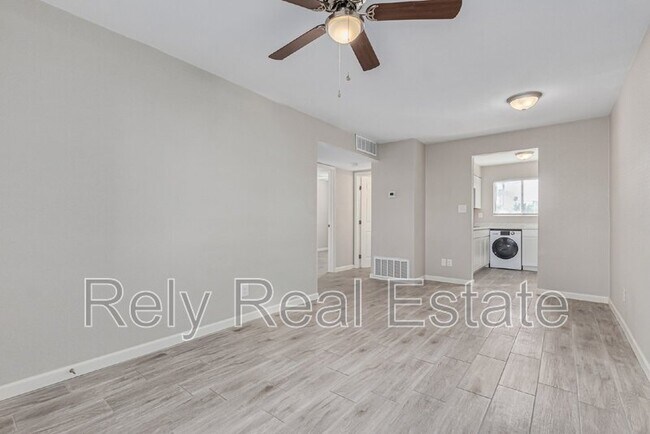Building Photo - 7144 N 66th Dr