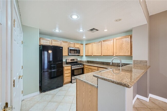 Foto del edificio - 801 Titan Peak Pl