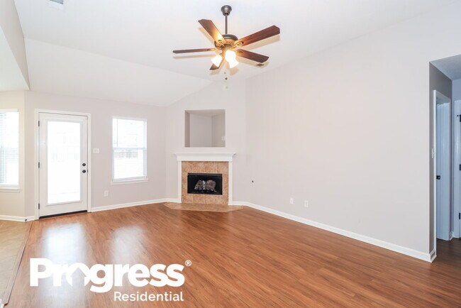 Foto del edificio - 1491 Sawmill Creek Ln
