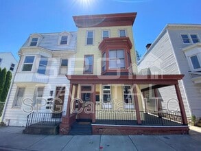 Building Photo - 618 Salem Ave