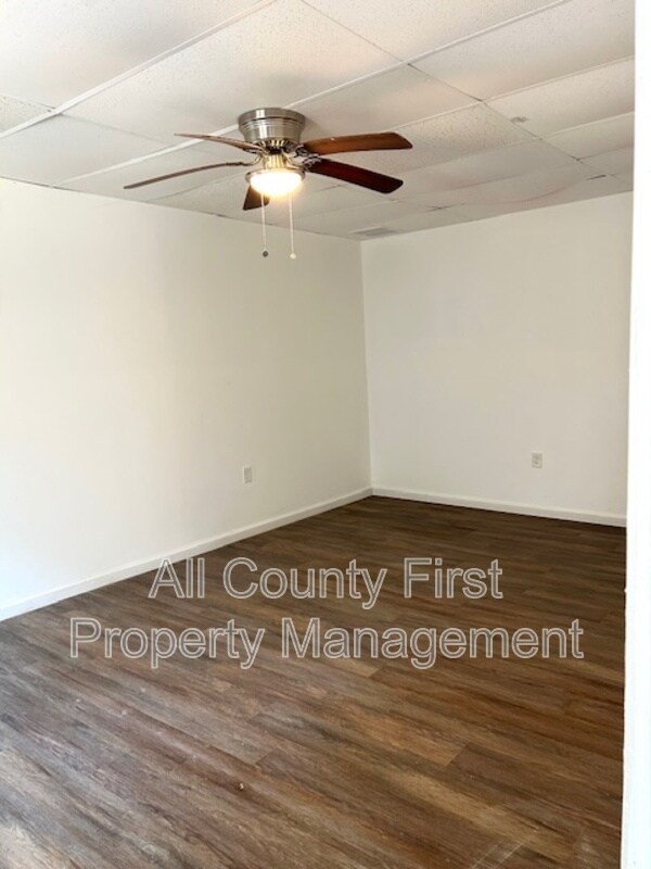 Foto del edificio - 2371 Whites Mill Rd