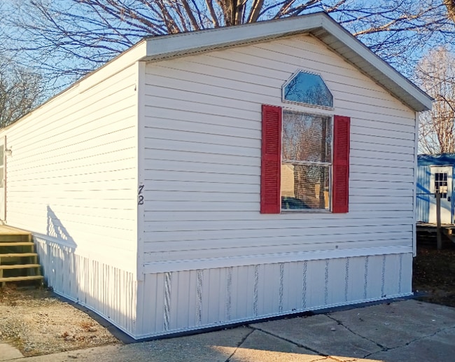 Foto del edificio - 72 Deerwood Park