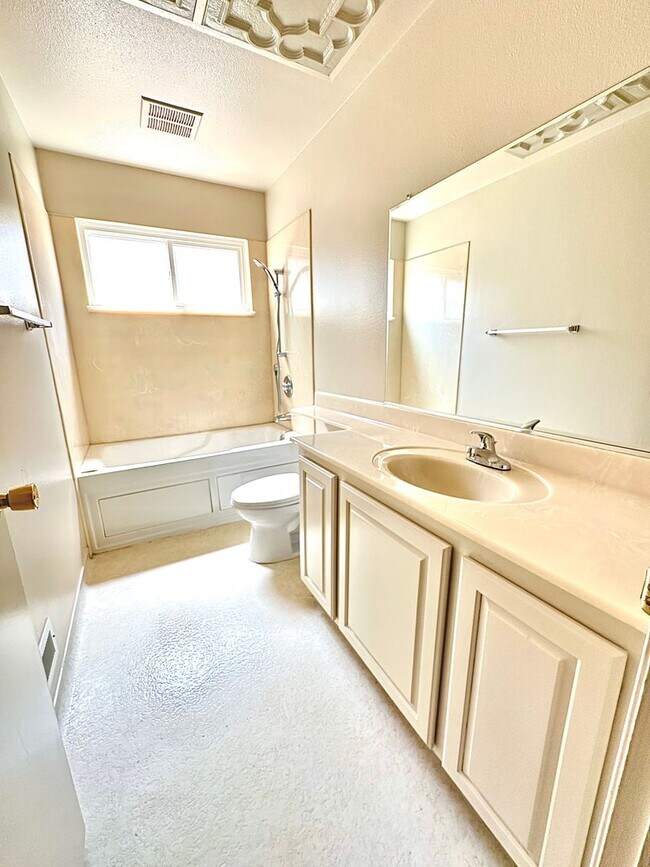 Foto del edificio - Beautiful 4 bedroom in Pleasanton