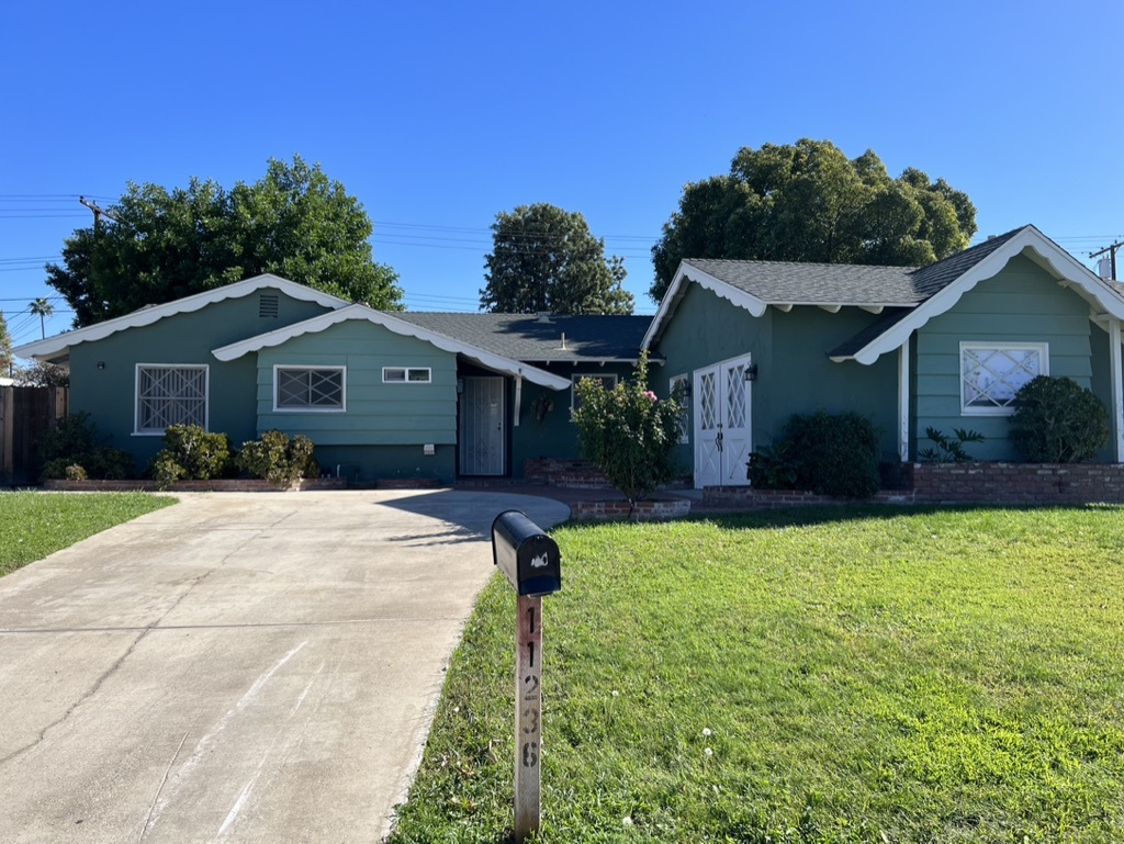 Primary Photo - 11236 Royal Palm Blvd