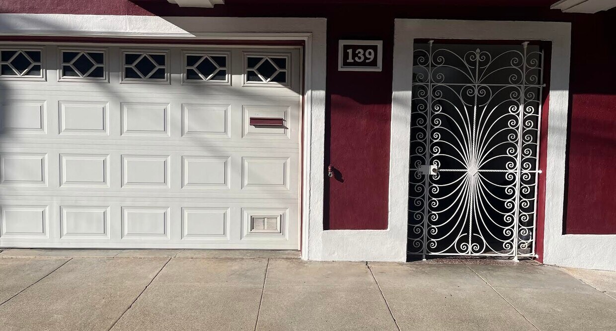 Primary Photo - 139 Ripley St