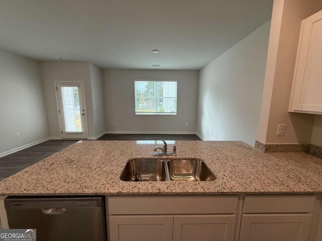 Foto del edificio - 1 Silverbell Ln NW