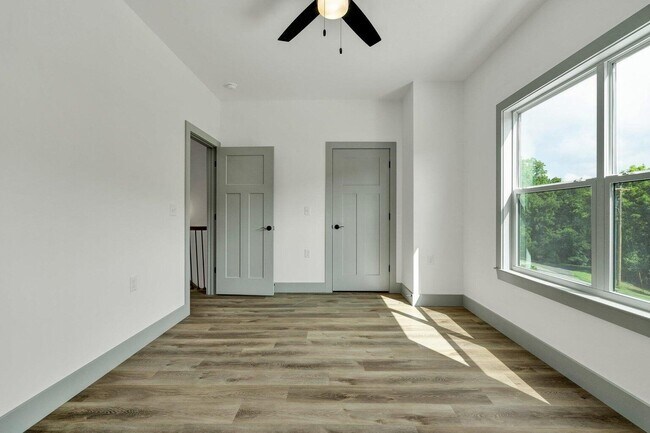 Foto del edificio - 265 Cass Ln NW