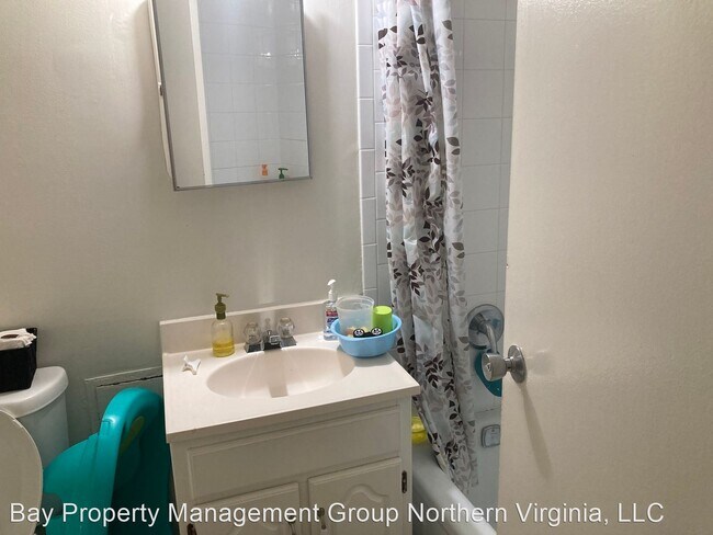 Foto del edificio - 2 br, 1 bath House - 2341 FREETOWN CT #1B