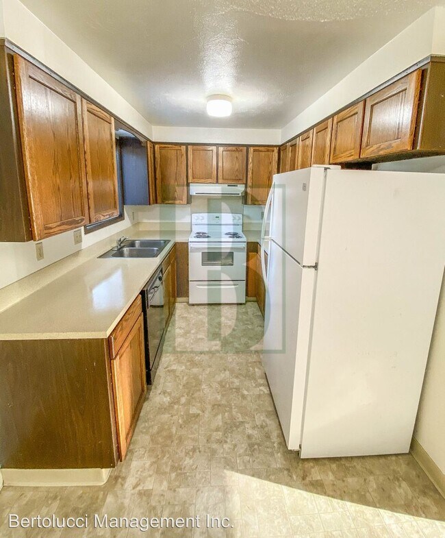 Foto del edificio - 350 NW Willamina Dr