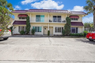 Building Photo - 584 SE 20th Ave