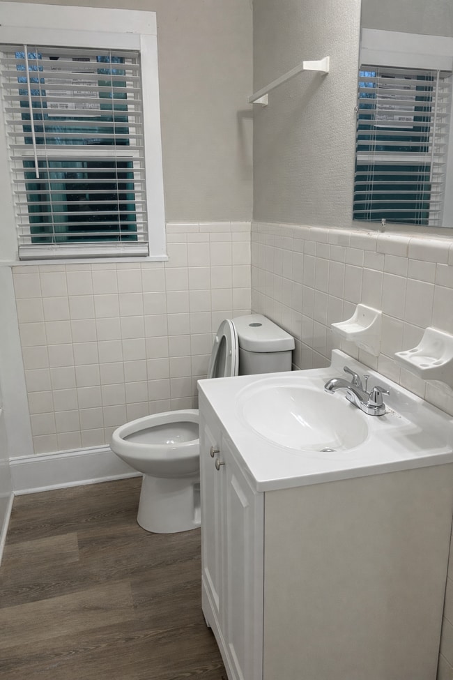 Building Photo - 3881 Spencer Cir