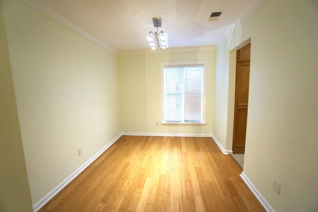Foto del edificio - 1445 Monroe Dr NE