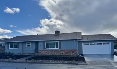 Building Photo - 150 Damar St