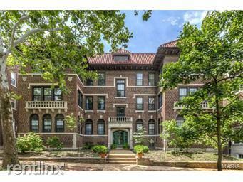 Building Photo - 3 br, 2 bath Condo - 6330 S Rosebury Ave 3...