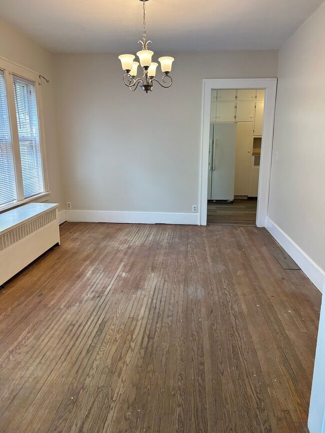 Building Photo - 4 bed 2 bath Home In Beatrice, NE