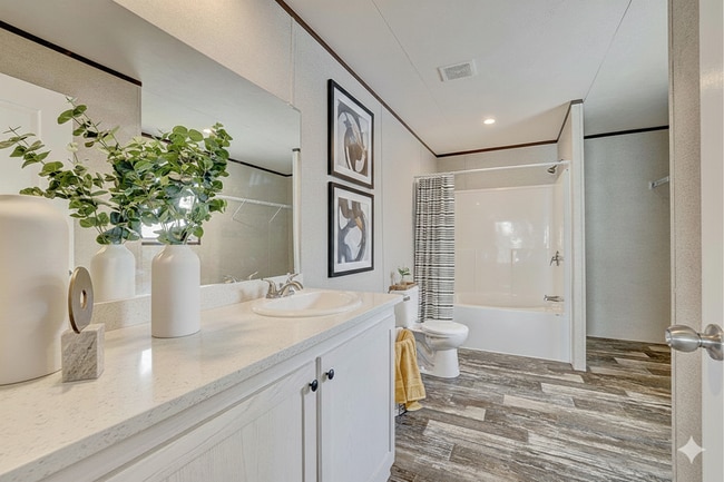 Building Photo - 543 Co Rd 1063