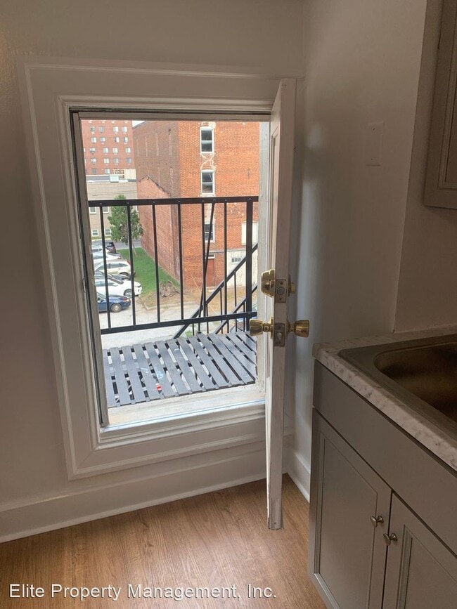 Building Photo - 1 br, 1 bath House - 43 E. Philadelphia St...