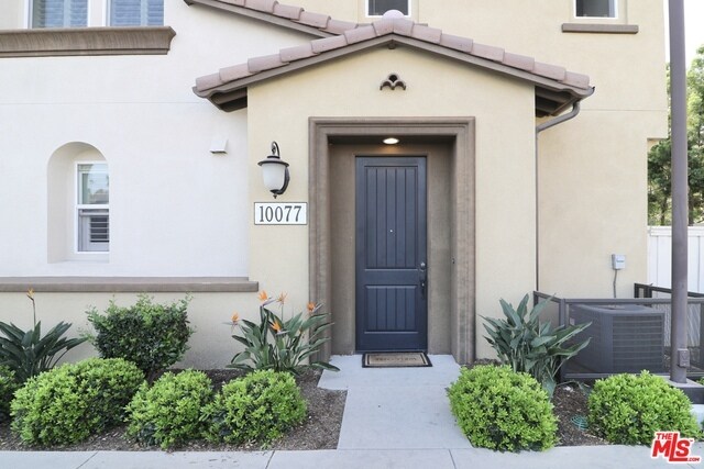 Primary Photo - 10077 Solana Dr