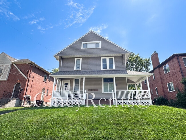 Building Photo - 3942 Hazel Ave